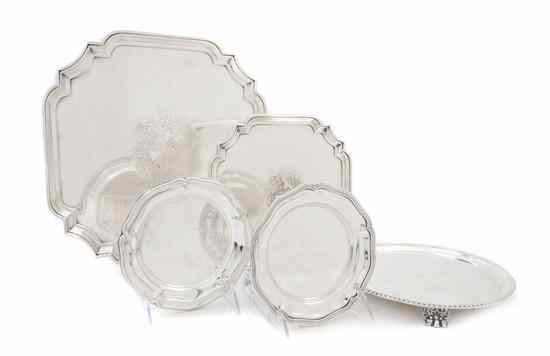 Appraisal: A Set of English Silverplate Serving Trays each of shaped