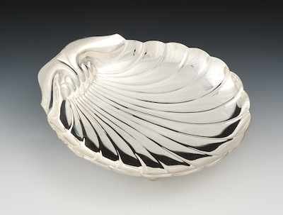 Appraisal: A Large Sterling Silver Shell Dish by Lappas Silversmiths Argentina