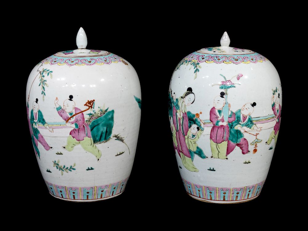 Appraisal: A Pair of Chinese Porcelain Ovoid Vases A Pair of