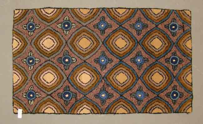 Appraisal: th c geometric hooked rug '' x ''