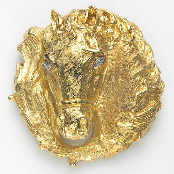 Appraisal: A diamond and eighteen karat gold horse motif brooch-pendant weighing