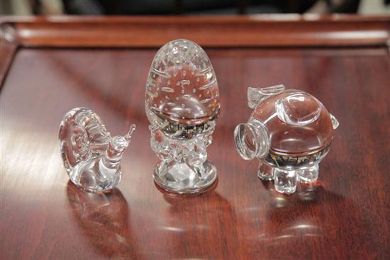 Appraisal: THREE PIECES OF STEUBEN CRYSTAL A pig '' h Snail