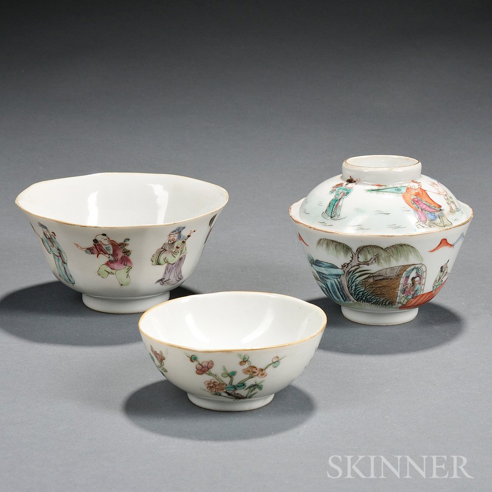 Appraisal: Three Famille Rose Porcelain Bowls China th th century a