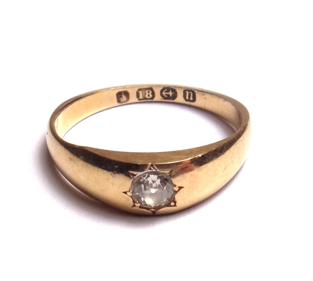 Appraisal: A Victorian ct gold and diamond set single stone ring