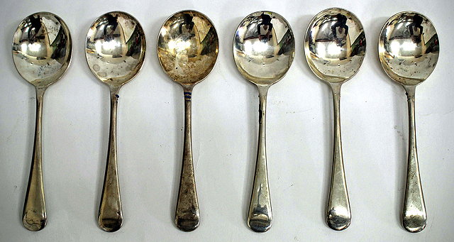 Appraisal: A SET OF SIX SILVER OLD ENGLISH PATTERN SOUP SPOONS