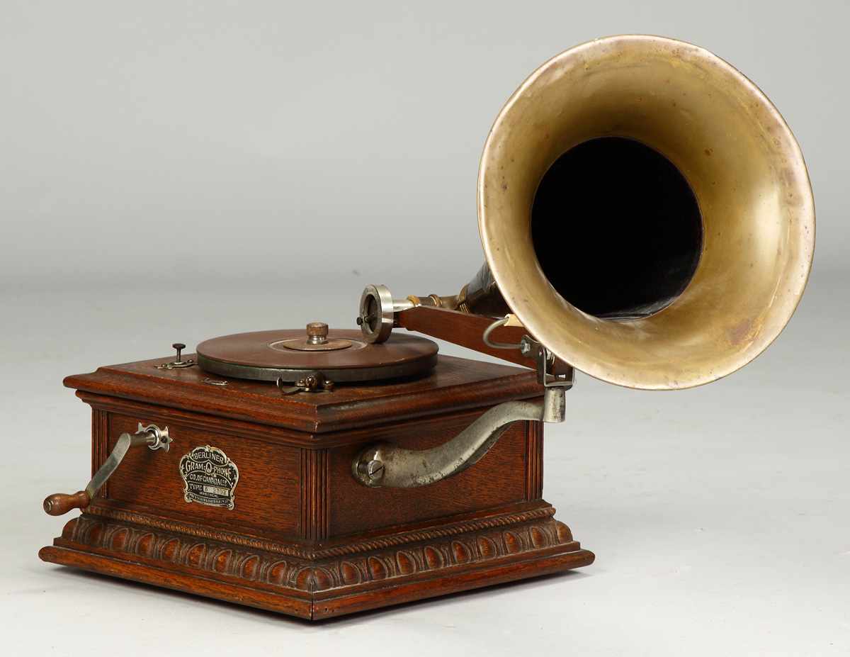 Appraisal: Berliner's Gram-O-Phone Type 'B' Serial Ornate cabinet Provenance Dr Richard