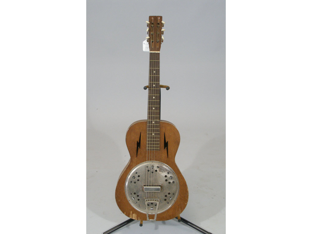 Appraisal: Vintage No Name Dobro the ultimate budget model with square