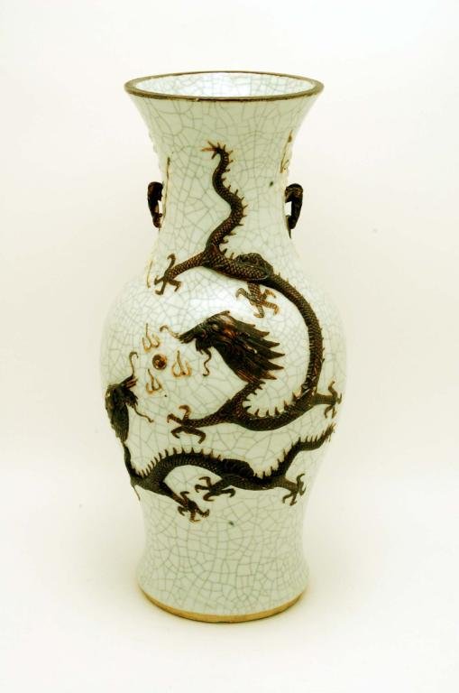 Appraisal: A large Chinese vase Baluster form with crackle glaze and