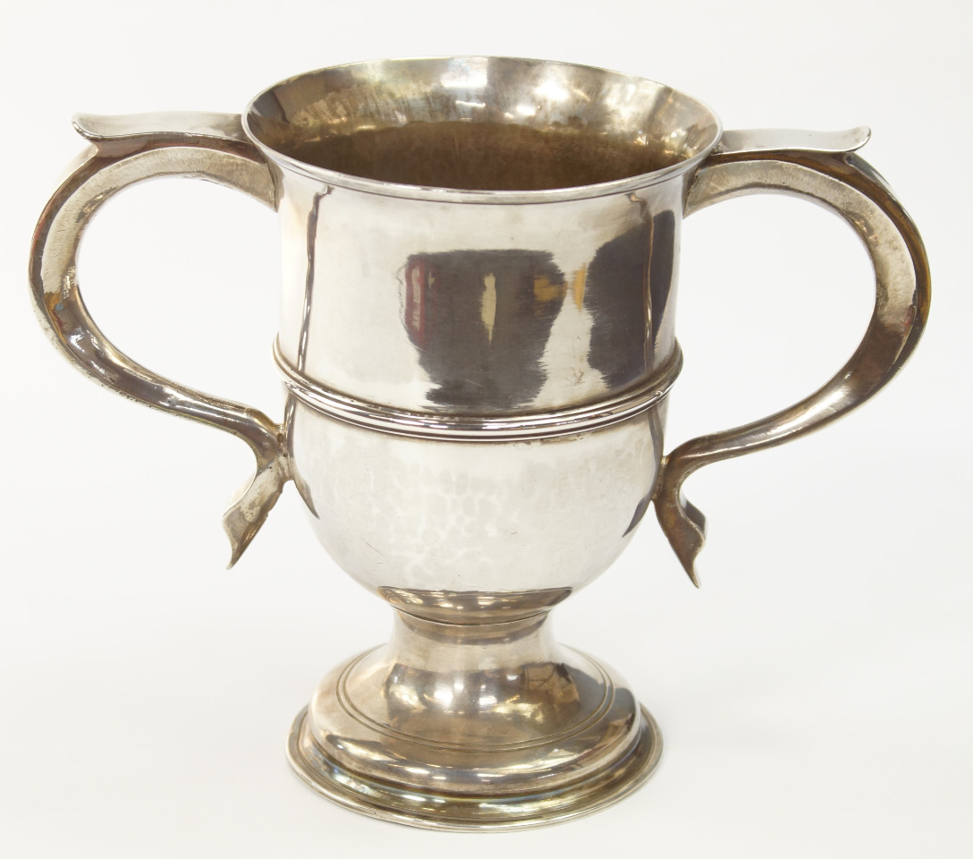 Appraisal: A George III silver twin handled loving cup of baluster