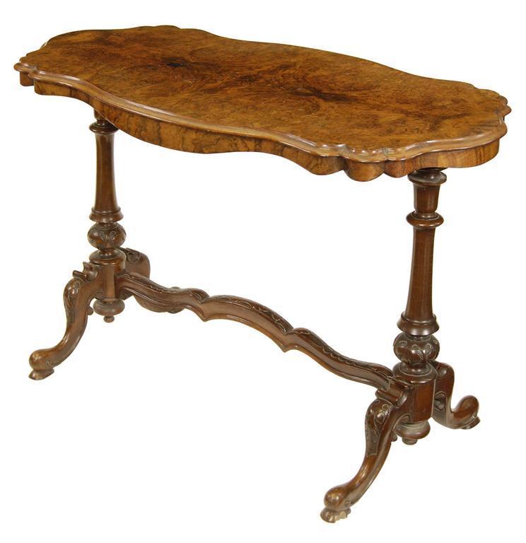 Appraisal: A Victorian walnut centre table