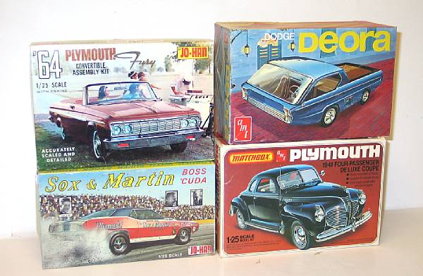 Appraisal: Plymouth plastic kits Lot of plastic scaled model kits in