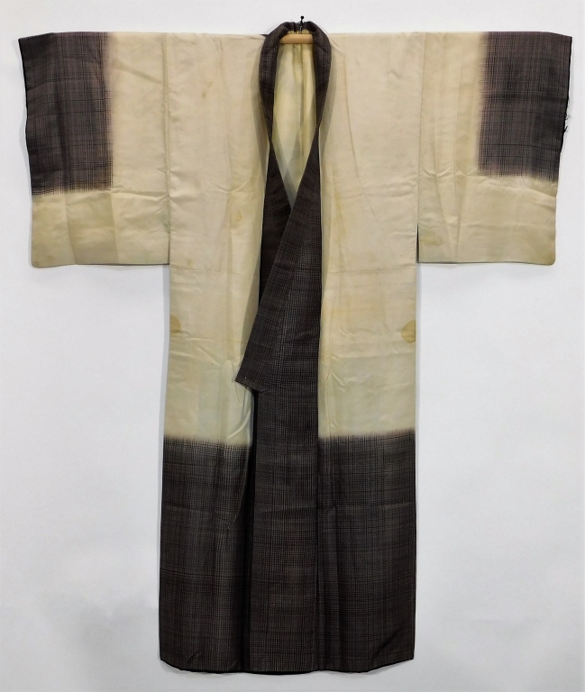 Appraisal: MEIJI PERIOD MEN'S HAND PAINTED WOMAN KIMONO Japan Circa Hand