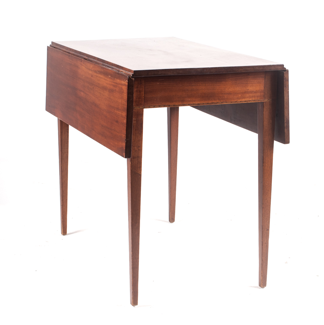 Appraisal: Federal mahogany drop-leaf table probably Baltimore Maryland circa rectangular top