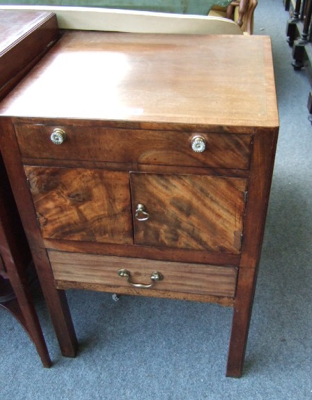 Appraisal: A George III mahogany and crossbanded bedside night commode with