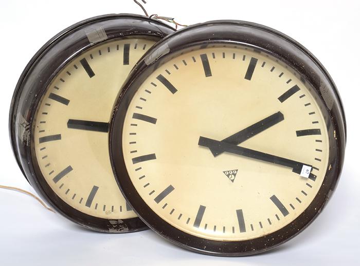 Appraisal: DOUBLE-SIDED RAILWAY CLOCK DOUBLE-SIDED RAILWAY CLOCK