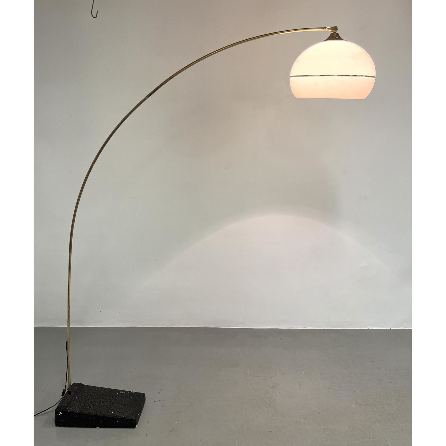 Appraisal: Modernist Arched Arm Dramatic Floor Lamp Gold tone metal arm