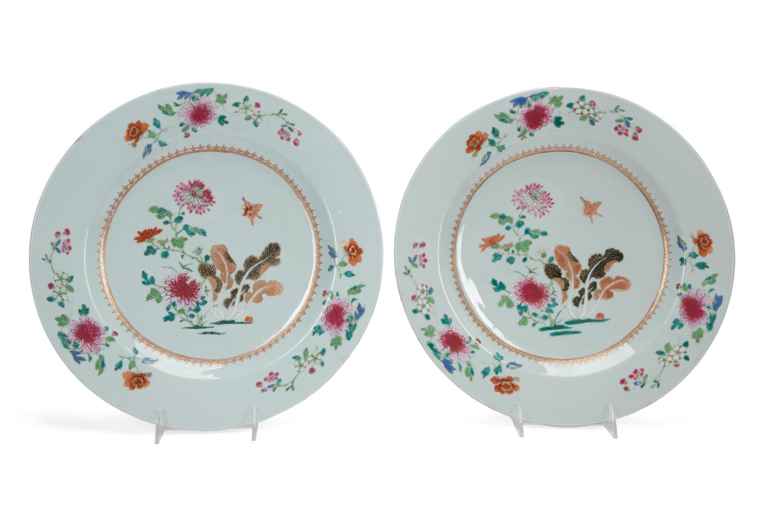 Appraisal: PAIR CHINESE EXPORT FAMILLE ROSE FLORAL CHARGERS Pair of Chinese