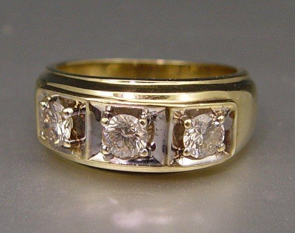 Appraisal: GENTS OR LADIES K STONE DIAMOND RING K yellow gold