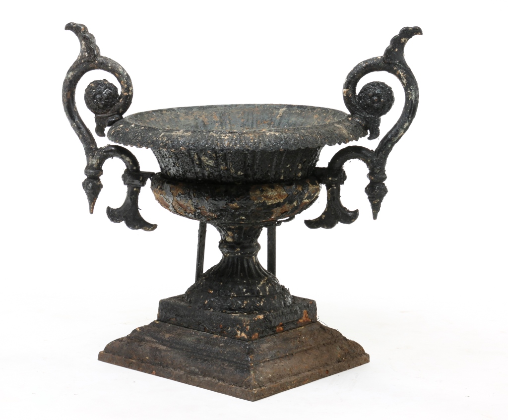 Appraisal: AMERICAN CAST IRON URN Fourth quarter th century In four