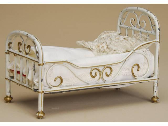 Appraisal: Marklin Dollhouse Bed MN Germany ca a Marklin metal bed