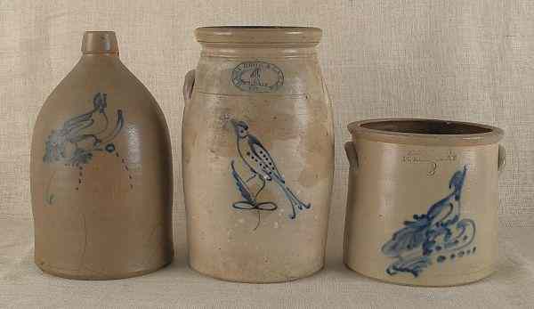 Appraisal: Three pieces stoneware with cobalt bird decoration th c one