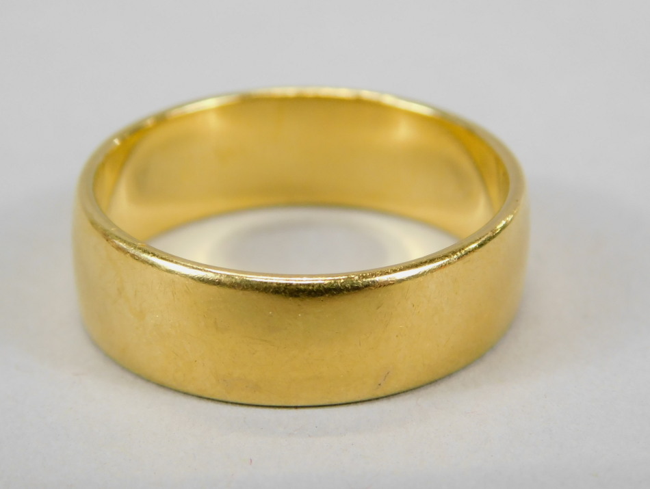 Appraisal: A ct gold thick wedding band g all in