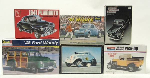 Appraisal: Plastic model kits Lot includes various th scale Hot Rods