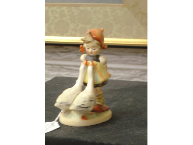 Appraisal: HUMMEL FIGURINE - GOOSE GIRL - FULL BEE