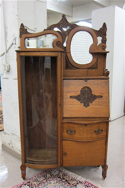 Appraisal: VICTORIAN OAK SECRETARY BOOKCASE American c the left half a