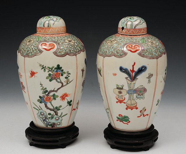 Appraisal: A PAIR OF SAMSON COPIES OF CHINESE FAMILLE VERTE OVIFORM