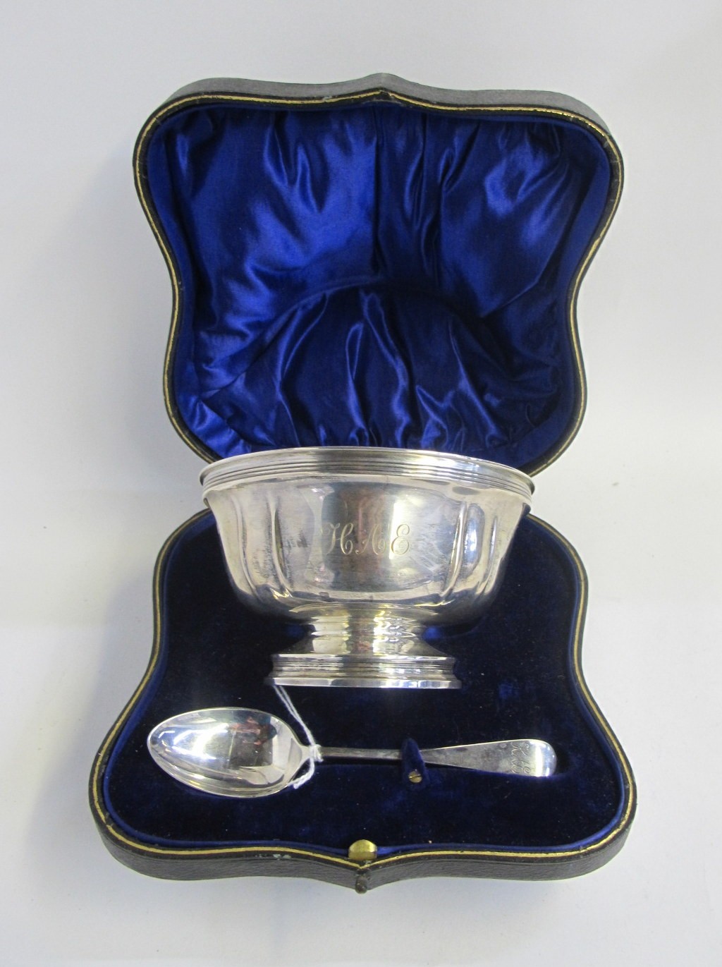 Appraisal: Cased silver porridge bowl with spoon Birmingham and Sheffield