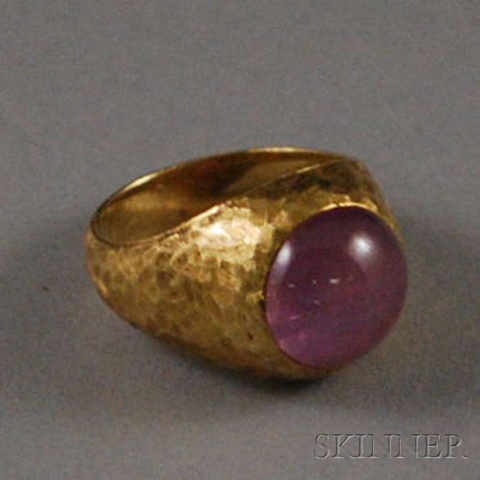 Appraisal: kt Gold and Pink Star Sapphire Ring stone dia mm