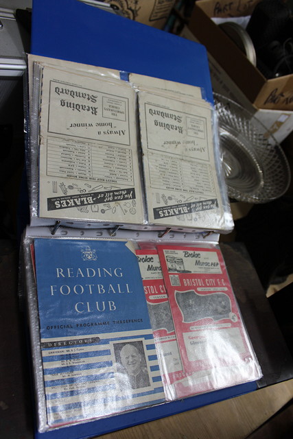 Appraisal: A QUANTITY OF MISCELLANEOUS FOOTBALL PROGRAMMES to include home fixtures