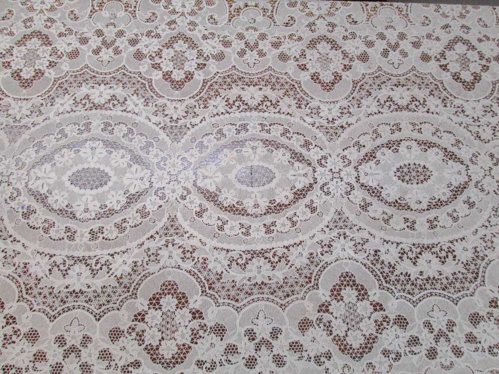 Appraisal: CROCHET LACE PATTERN TABLECLOTH cotton ecru color Dimensions x