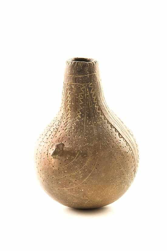 Appraisal: South Appalachian Mississippian ceremonial vessel A D - teardrop form