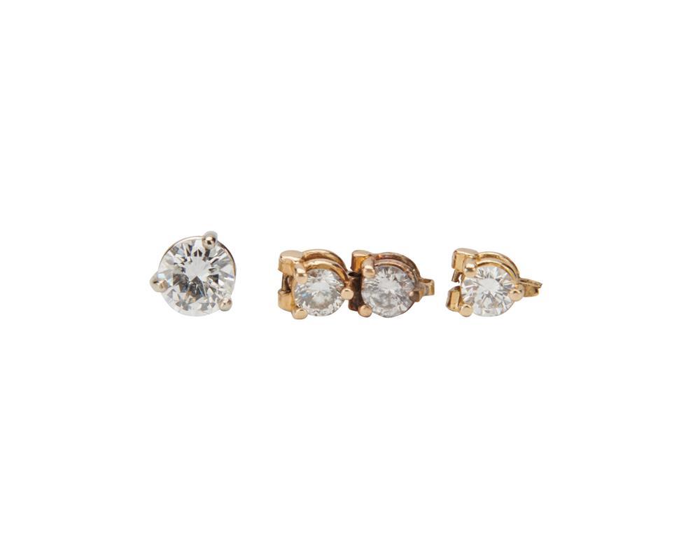 Appraisal: Four Diamonds comprising a round brilliant-cut diamond weighing approx cts