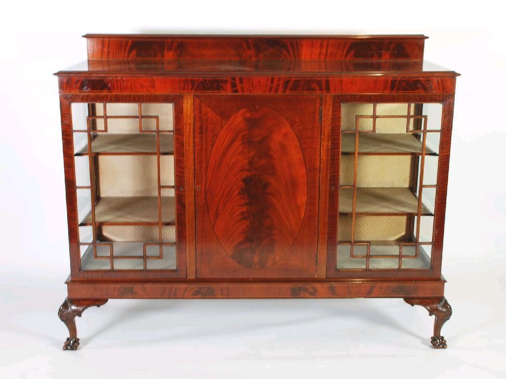 Appraisal: EDWARDIAN LINE INLAID MAHOGANY SIDE DISPLAY CABINET the oblong moulded