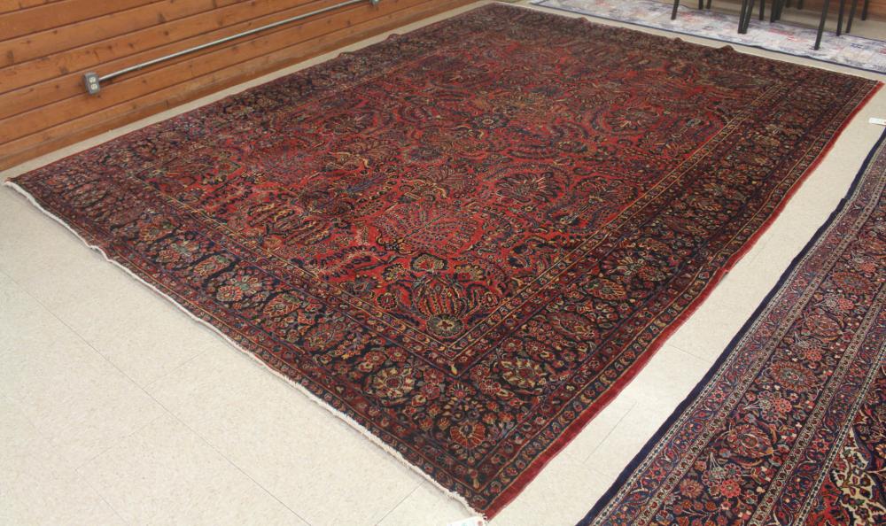 Appraisal: SEMI-ANTIQUE PERSIAN SAROUK CARPET Markazi Province northwestern Iran c 's