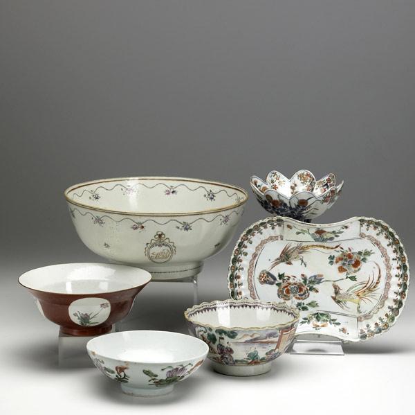 Appraisal: CHINESE EXPORT Five bowls and a tray th C All