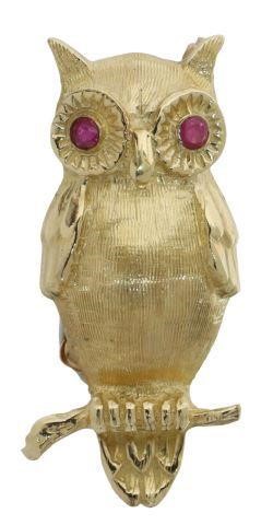 Appraisal: Estate kt yellow gold owl pin brooch eyes set with