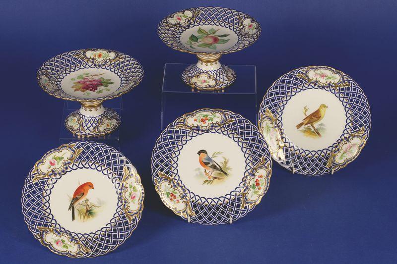 Appraisal: A VICTORIAN COALPORT TYPE PART DESSERT SERVICE three plates painted