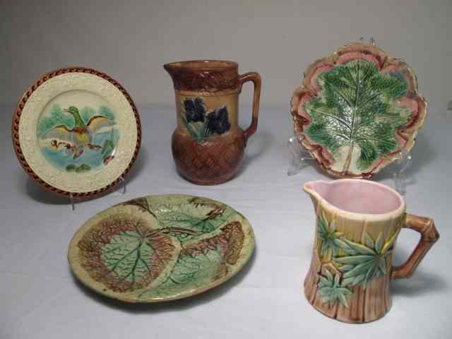 Appraisal: Assorted Majolica art pottery pieces Includes Plate with Geese large