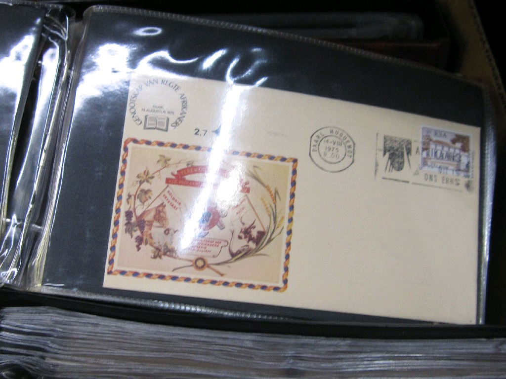 Appraisal: Box of albums of stamps and first day covers