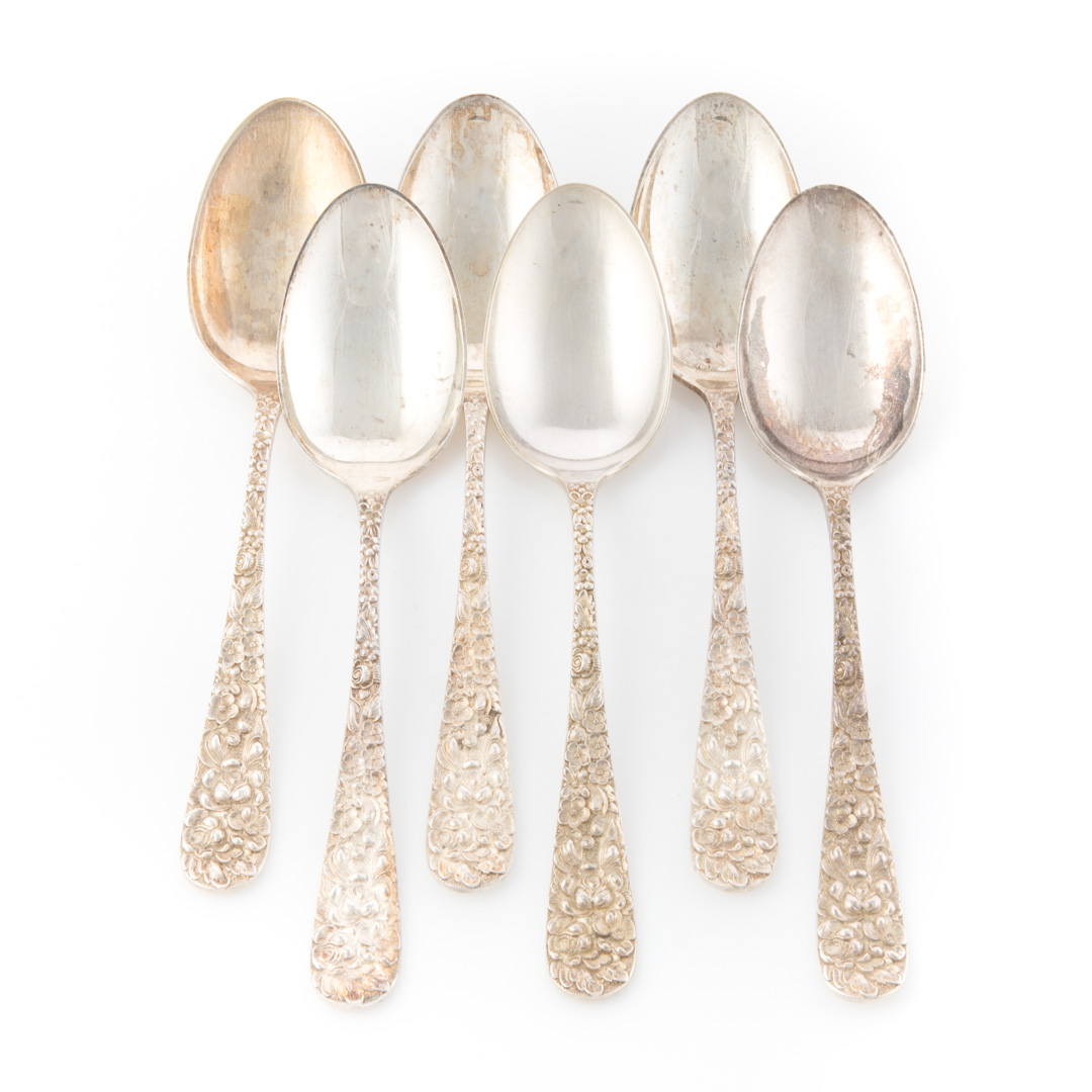 Appraisal: Set of Stieff Rose sterling serving spoons in L ozt