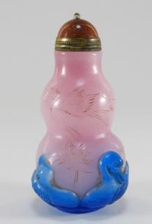 Appraisal: Chinese Mandarin Duck Peking Glass Snuff Bottle CHINA QING DYNASTY