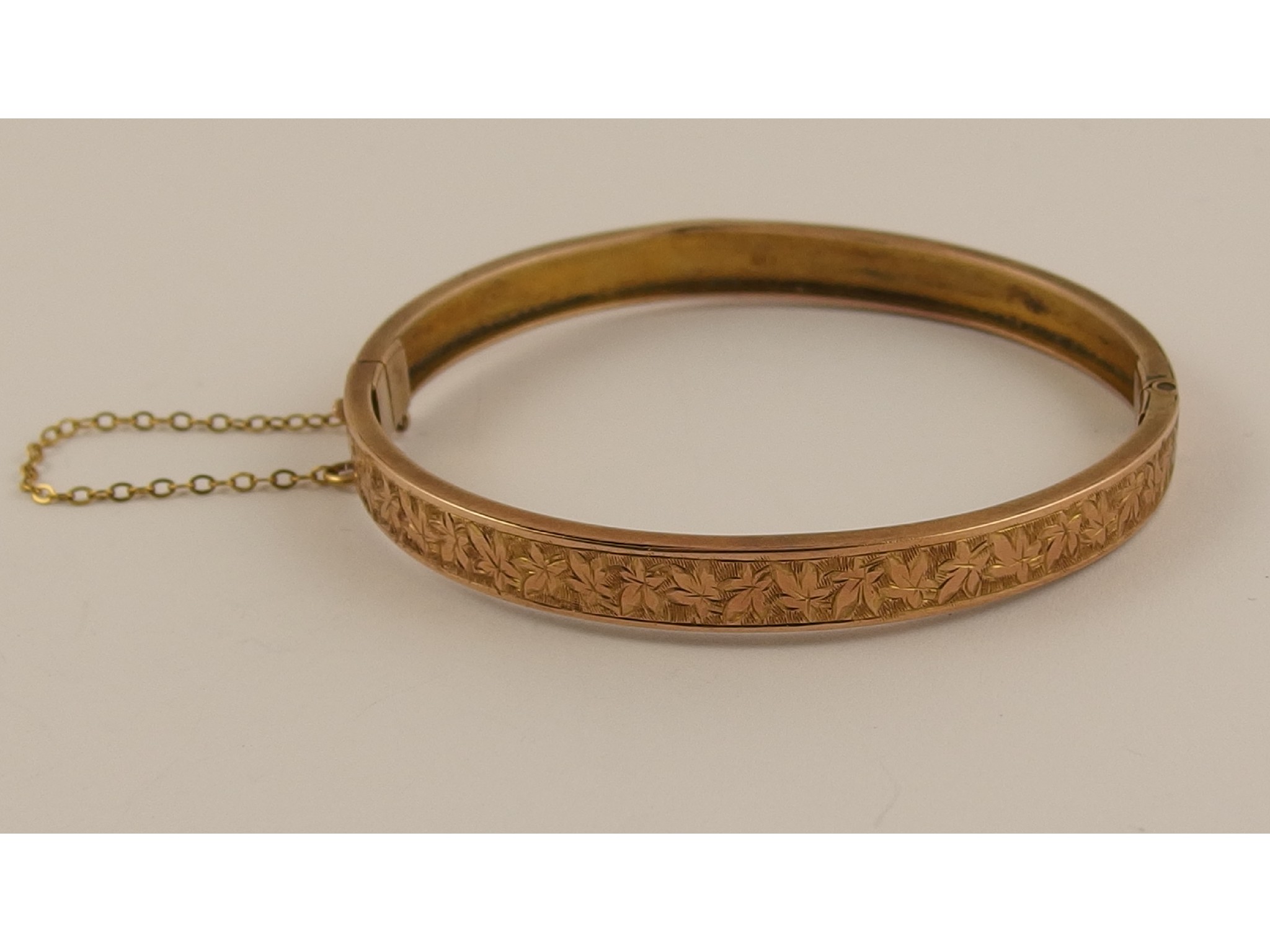 Appraisal: A ct rose gold bangle