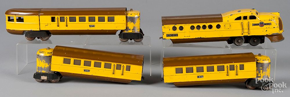 Appraisal: Lionel four-piece Union Pacific train set Lionel four-piece Union Pacific