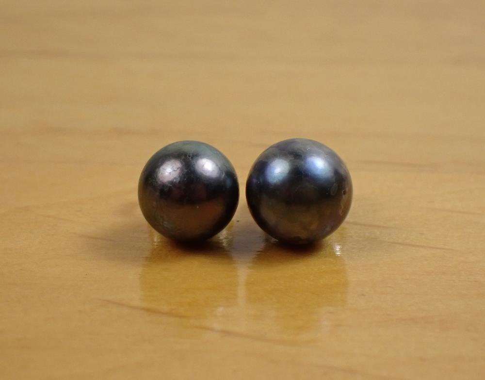 Appraisal: PAIR OF BLACK PEARL AND FOURTEEN KARAT GOLD EAR STUDS