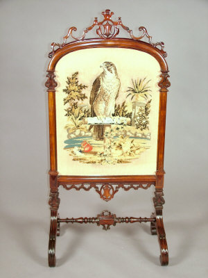 Appraisal: An early Victorian rosewood firescreen the frame with pierced and