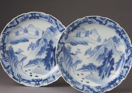 Appraisal: SET OF FIVE CHINESE BLUE AND WHITE PORCELAIN PLATES Each